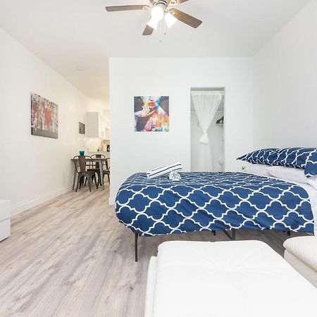 Ocean Drive Deco Apt W/2 Queen Beds, Steps 2 Beach Miami Beach Zewnętrze zdjęcie