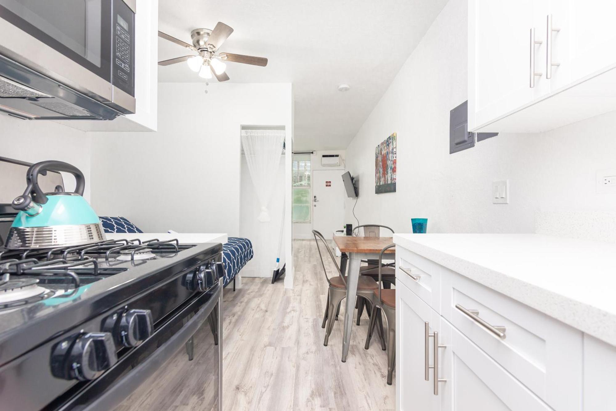 Ocean Drive Deco Apt W/2 Queen Beds, Steps 2 Beach Miami Beach Zewnętrze zdjęcie